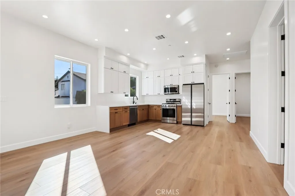 14931 Vose Street, Van Nuys, California 91405 home-pic-39